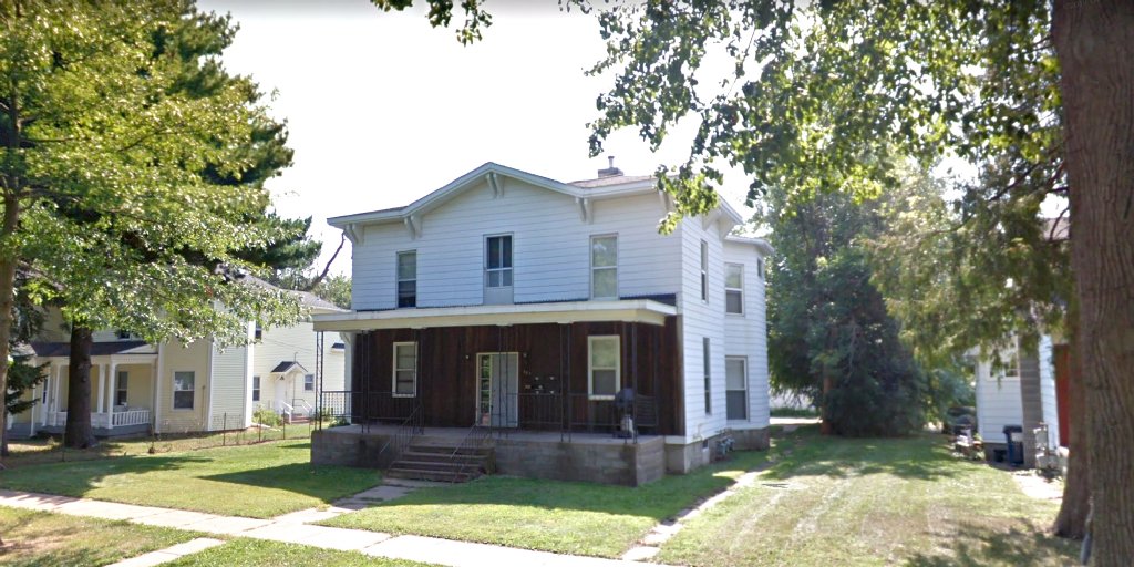 Apartment Rental at 327 Niagara Street 4 Eau Claire, WI 54703, Eau Claire JCap Real Estate