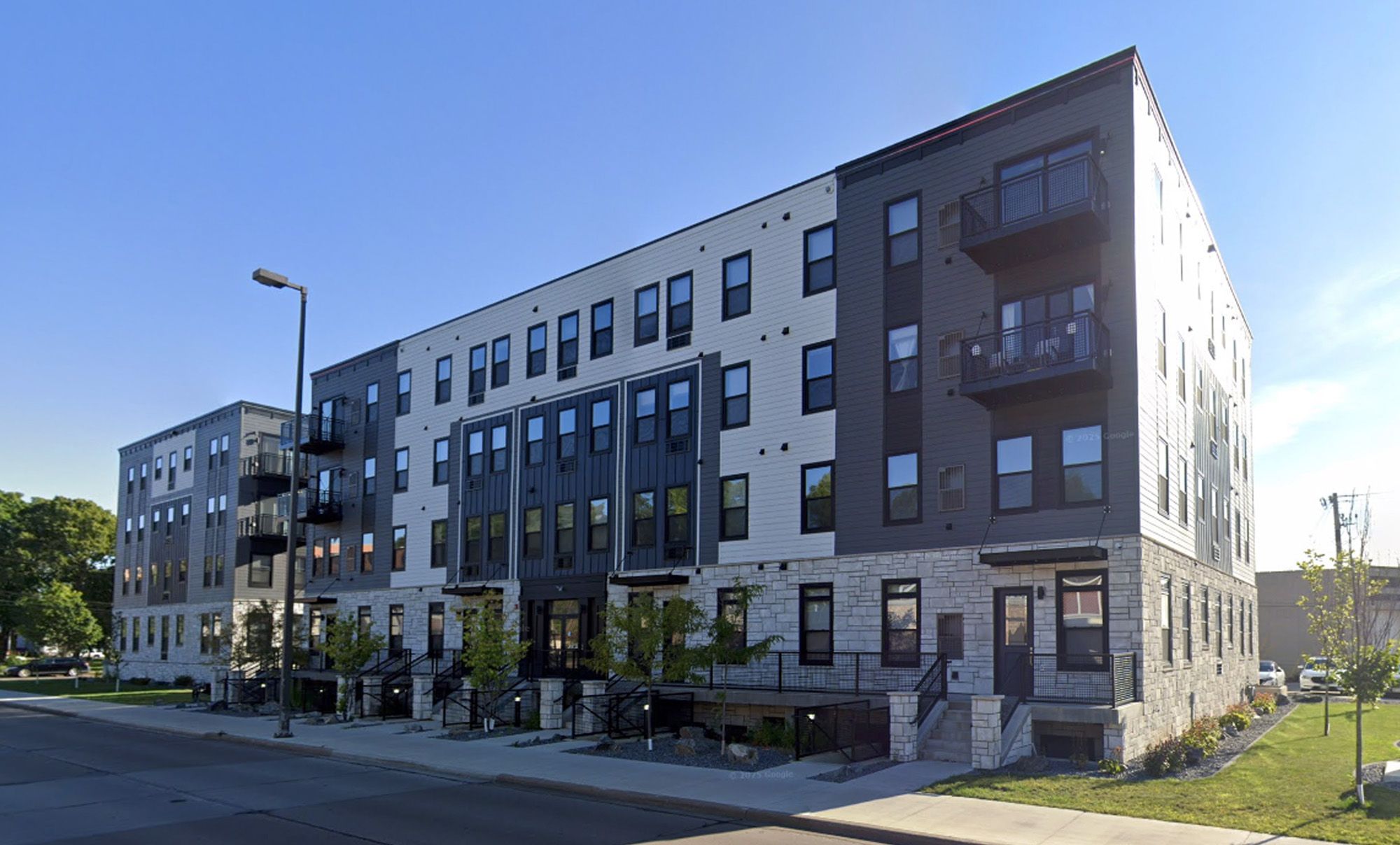 Seven1Five Apartments
